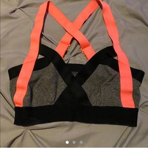 Aritzia sports bra bandeau